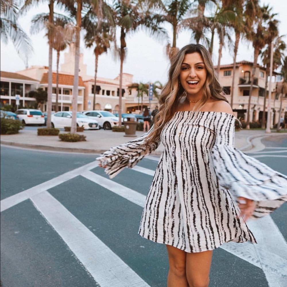 ILLA ILLA Black and White Striped Long Sleeve Dress
